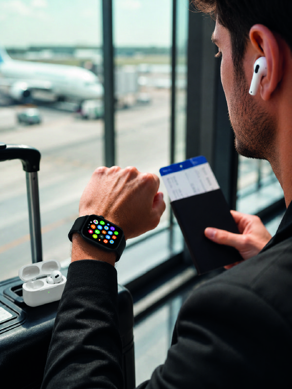 Bluetooth Görüşme Destekli Akıllı Saat Seti Kablosuz Kulaklık, 7 Kordon ve Çoklu Spor Modu