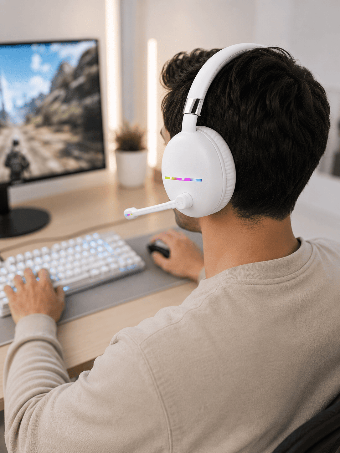 Beyaz Kablosuz Bluetooth Kulaklık Mikrofonlu Ergonomik Kulak Üstü Tasarım