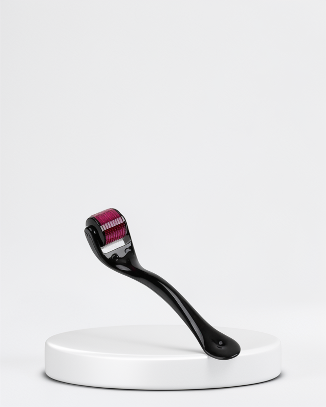 Titanyum İğneli Derma Roller – Kırışıklık ve Akne Karşıtı Cilt Yenileyici