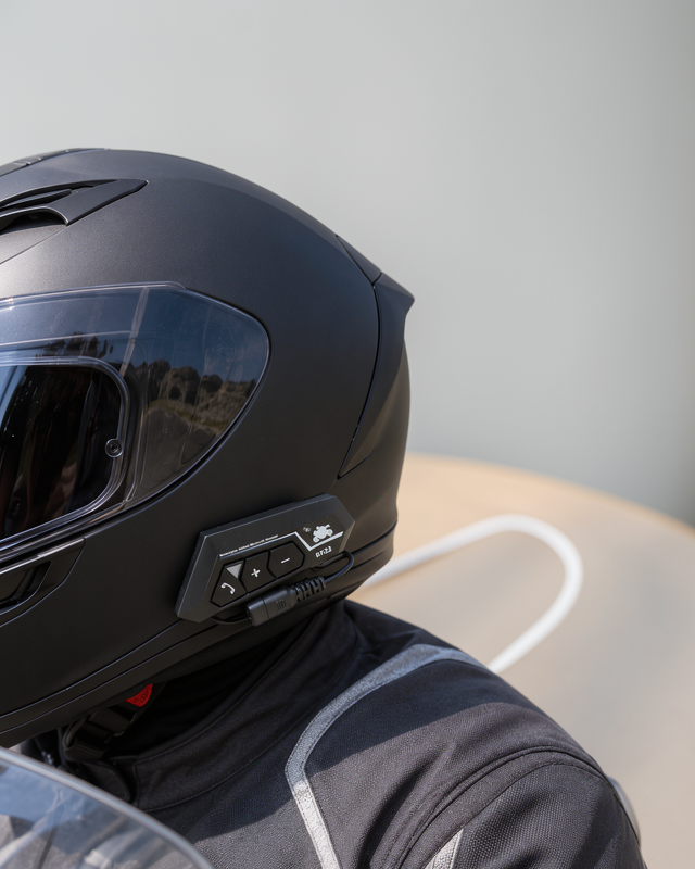 Yeni Nesil BT22 Bluetooth 5.0 Motosiklet Kask Kulaklık, Müzik ve Eller Serbest Özellikleriyle