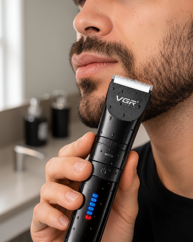 Yeni Nesil VGR V-286 Şarjlı Tıraş Makinesi – Hızlı Şarj, Dijital Ekranlı, Profesyonel Kesim Seti