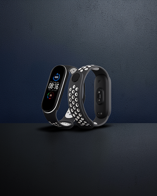 Xiaomi Mi Band 4 Spor Delikli Kordon - Siyah-beyaz